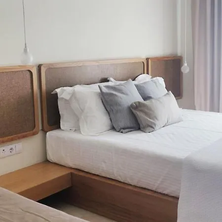 Celine's Rose Aparthotel