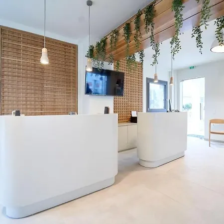 Celine's Rose Aparthotel 4*