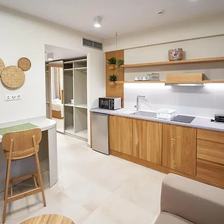 Celine's Rose Apartmanhotel